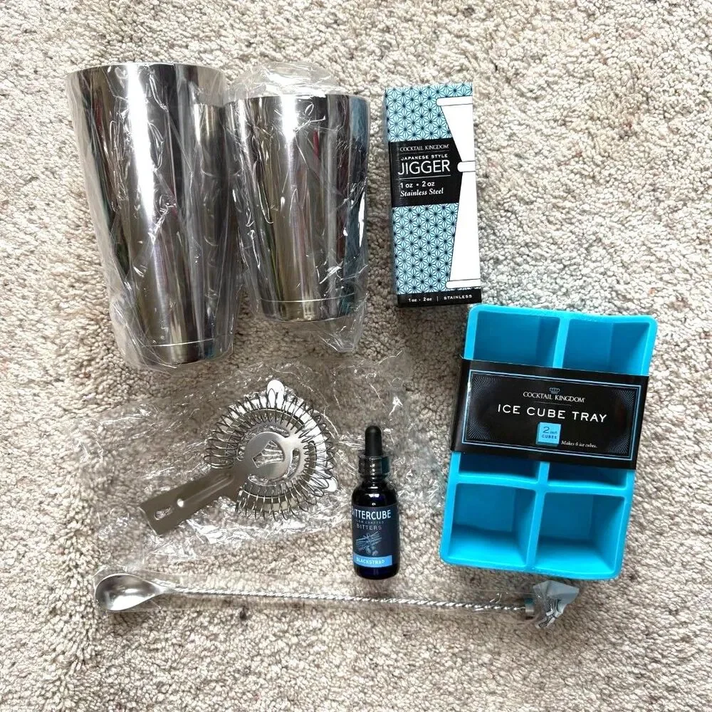 Bespoke Post Alchemy Cocktail Kit Barware Set Stainless Steel Mixology Gift NIB